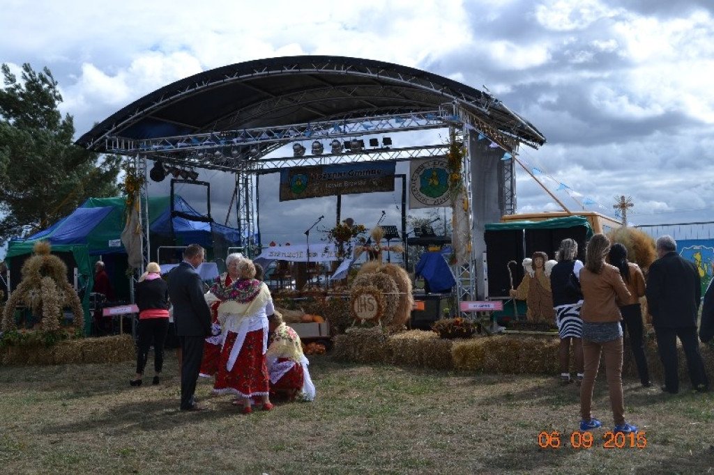 Lewin Brzeski - Gminne Święto Plonów w Sarnach Małych