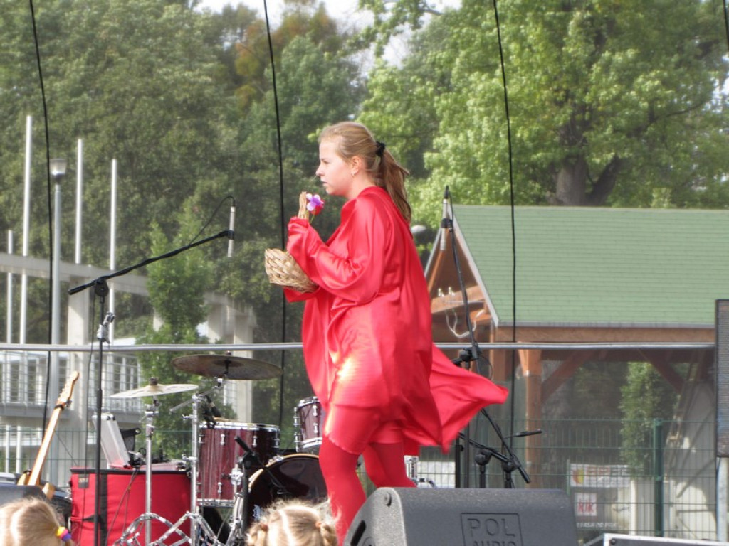Majka Jeżowska zaśpiewała na Pikniku Rodzinnym w Brzegu