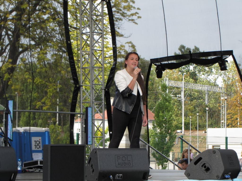 Majka Jeżowska zaśpiewała na Pikniku Rodzinnym w Brzegu