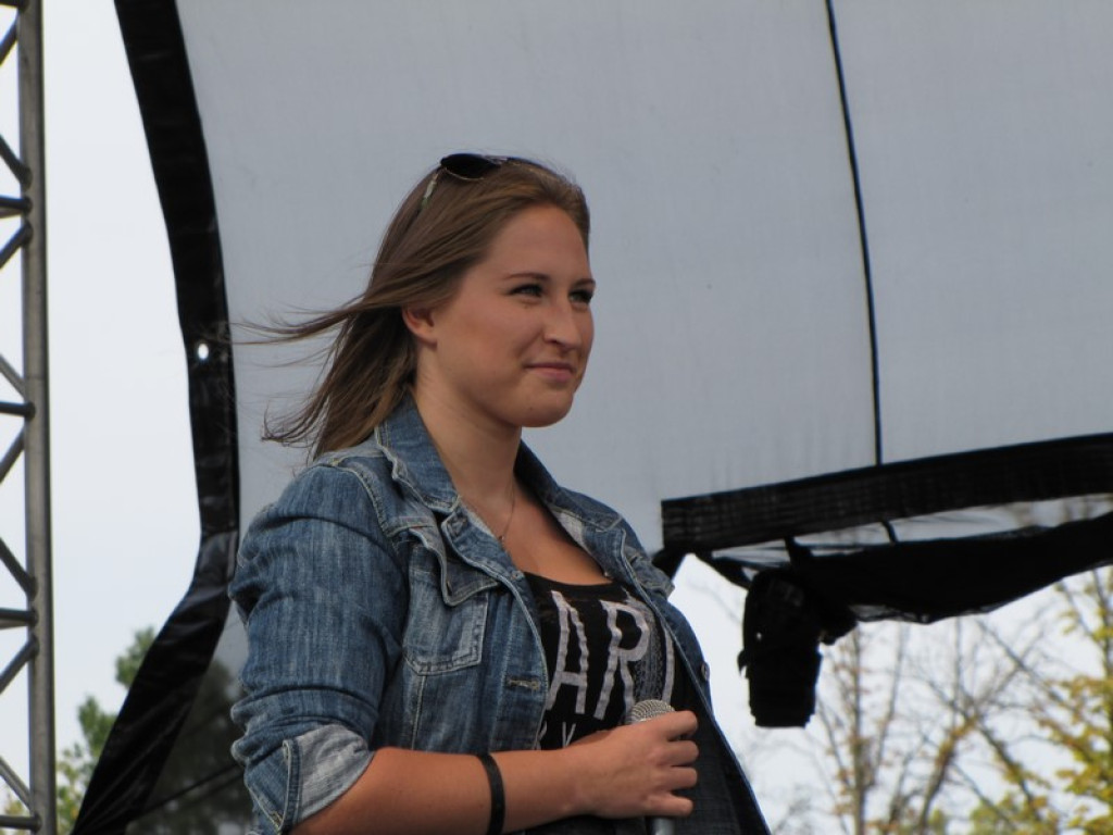 Majka Jeżowska zaśpiewała na Pikniku Rodzinnym w Brzegu