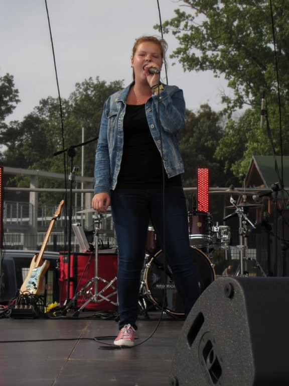 Majka Jeżowska zaśpiewała na Pikniku Rodzinnym w Brzegu