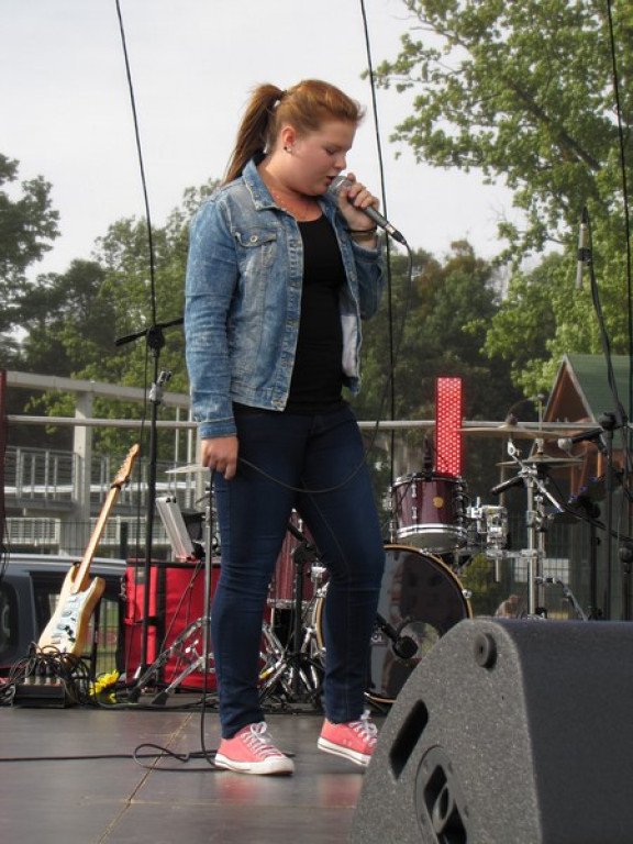 Majka Jeżowska zaśpiewała na Pikniku Rodzinnym w Brzegu