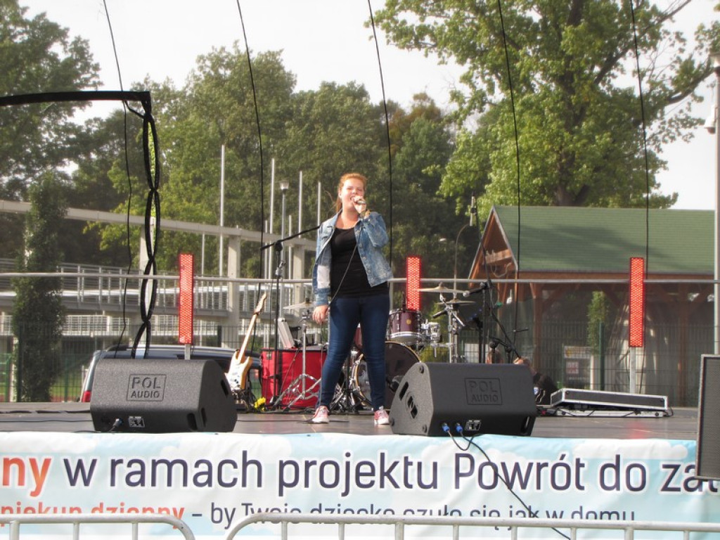 Majka Jeżowska zaśpiewała na Pikniku Rodzinnym w Brzegu