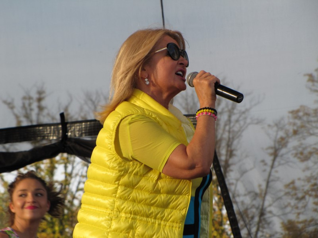 Majka Jeżowska zaśpiewała na Pikniku Rodzinnym w Brzegu