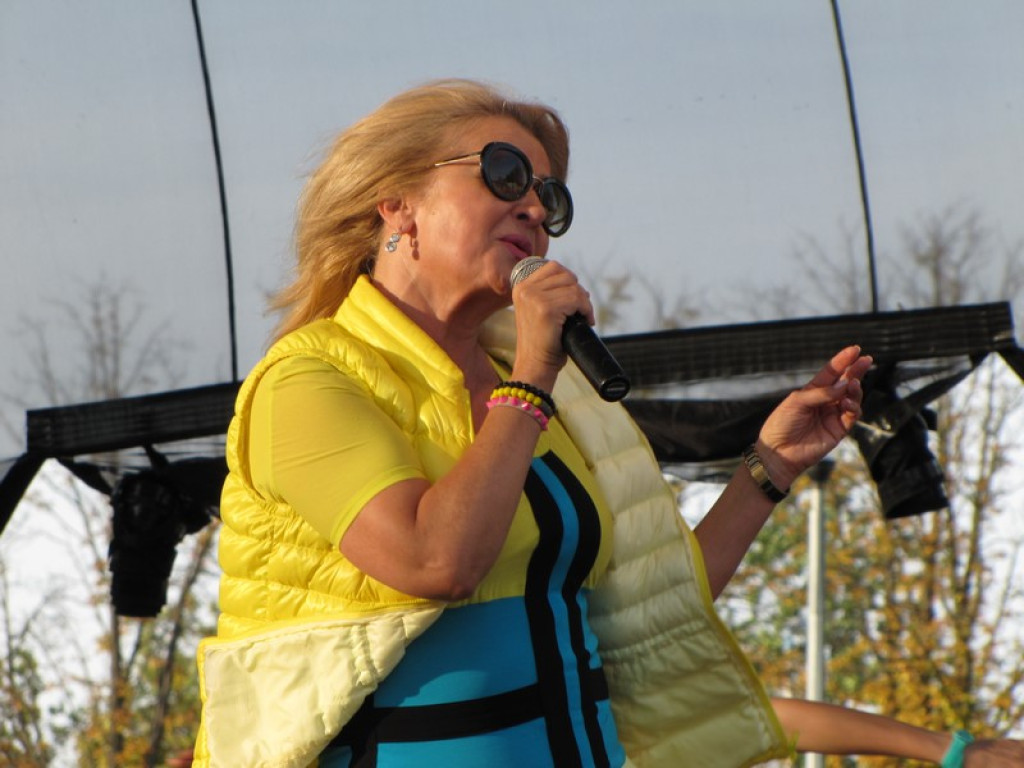 Majka Jeżowska zaśpiewała na Pikniku Rodzinnym w Brzegu