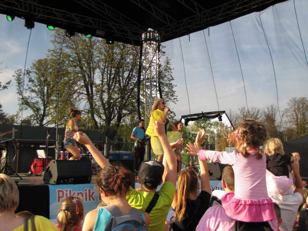 Majka Jeżowska zaśpiewała na Pikniku Rodzinnym w Brzegu