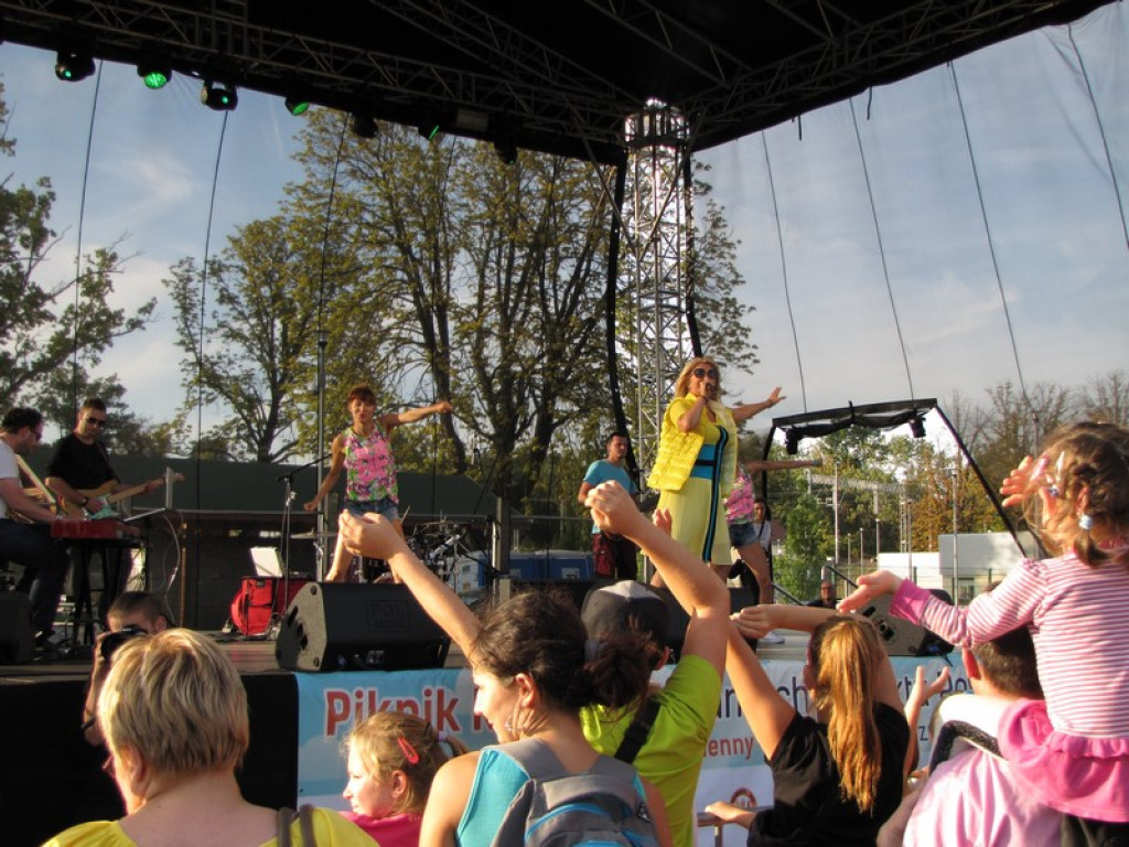 Majka Jeżowska zaśpiewała na Pikniku Rodzinnym w Brzegu