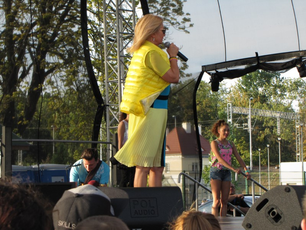 Majka Jeżowska zaśpiewała na Pikniku Rodzinnym w Brzegu
