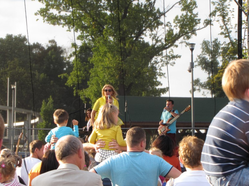 Majka Jeżowska zaśpiewała na Pikniku Rodzinnym w Brzegu