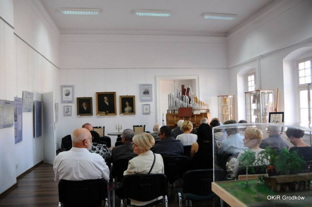 Otwarcie wystawy w Izbie Pamięci Ziemi Grodkowskiej