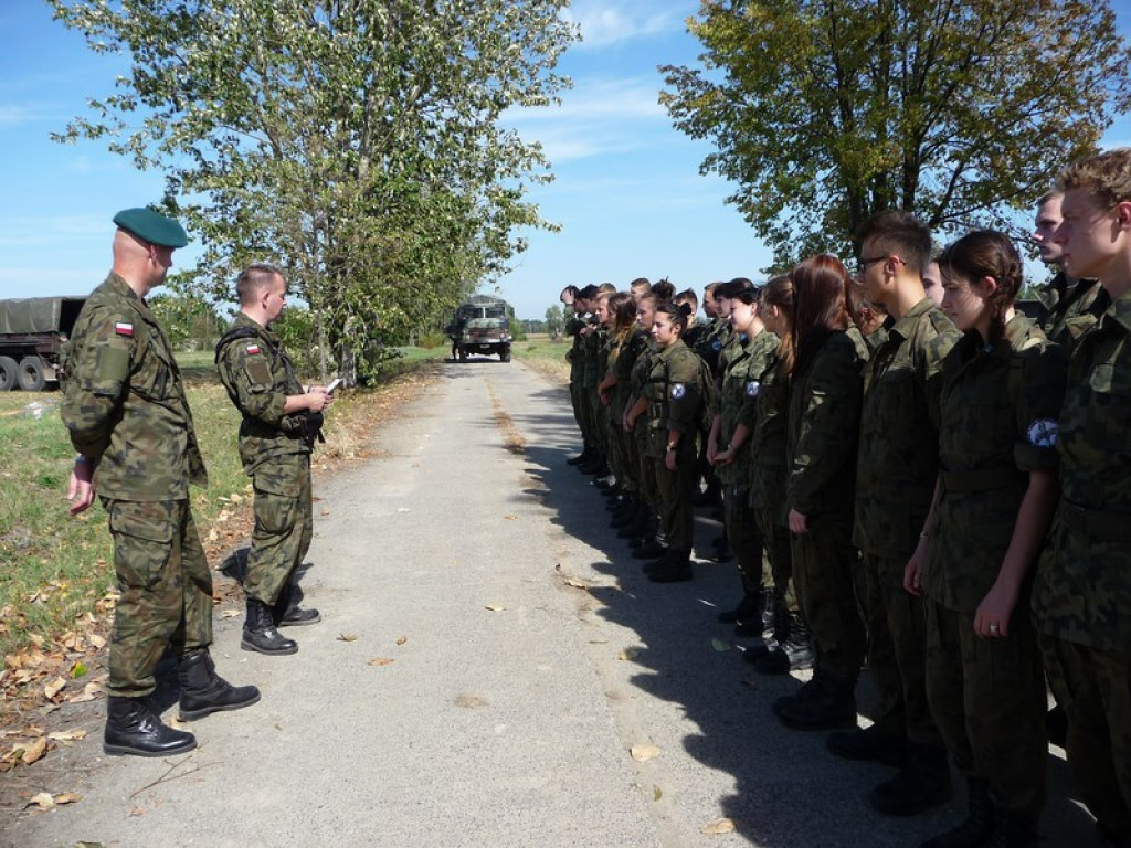 Zajęcia zintegrowane 1 Brzeskiego Pułku Saperów z udziałem młodzieży II LO w Brzegu