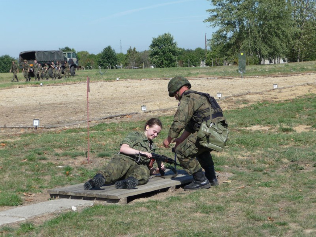 Zajęcia zintegrowane 1 Brzeskiego Pułku Saperów z udziałem młodzieży II LO w Brzegu