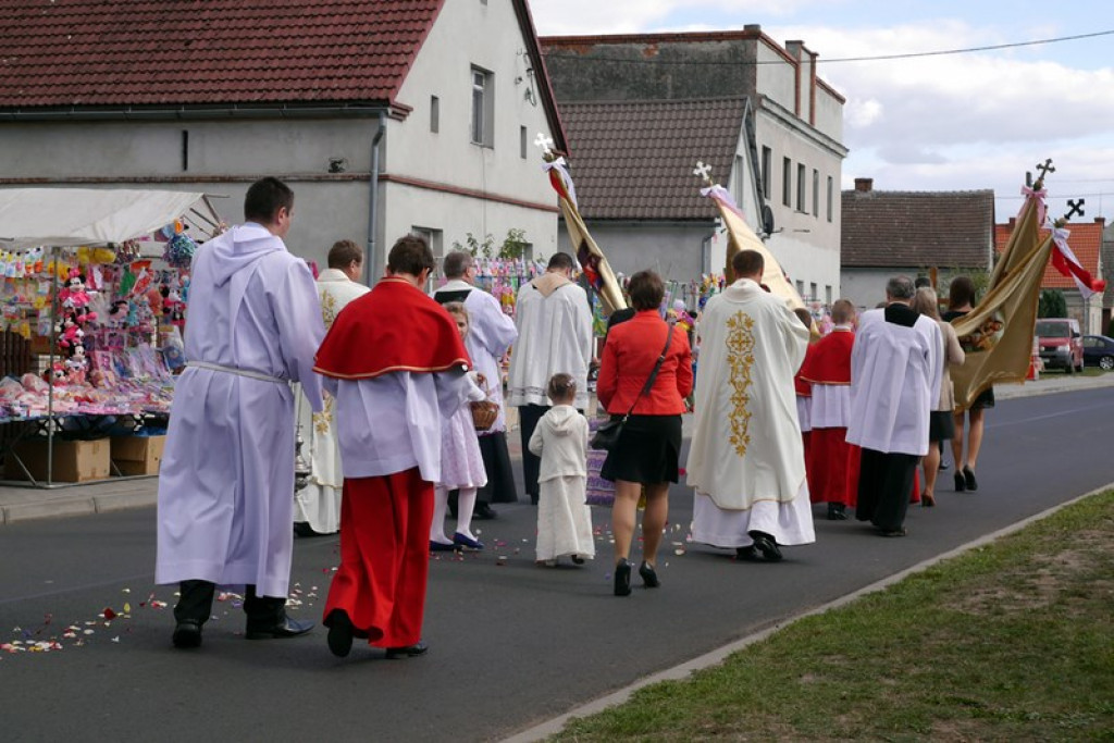35- lecie poświęcenia kościoła w Dobrzyniu