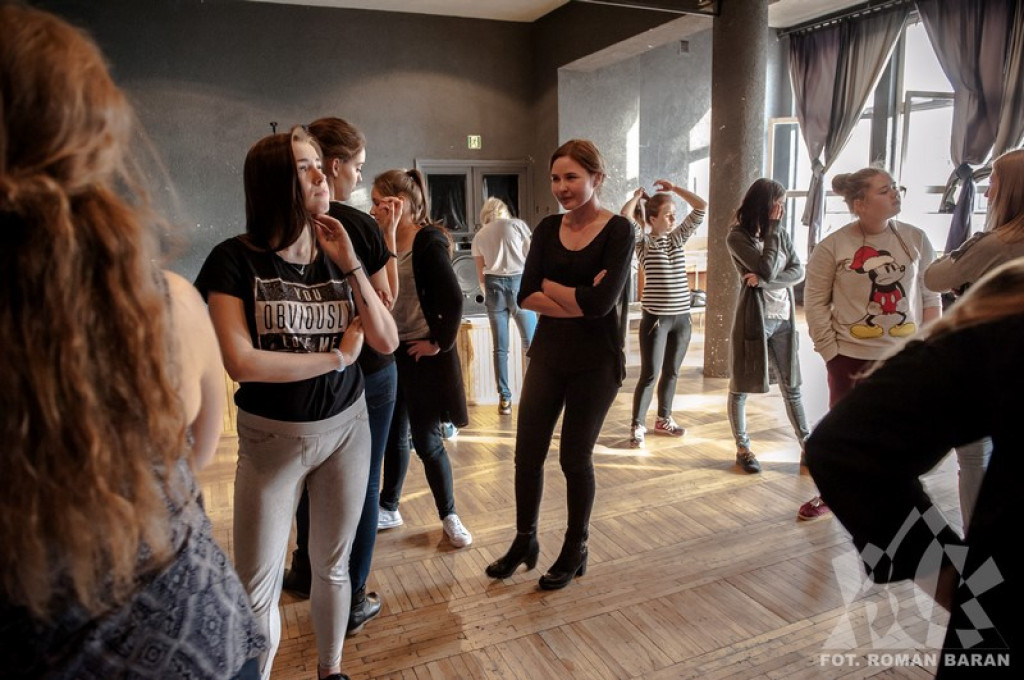 Aktorzy Teatru im. Żeromskiego z Kielc na scenie BCK