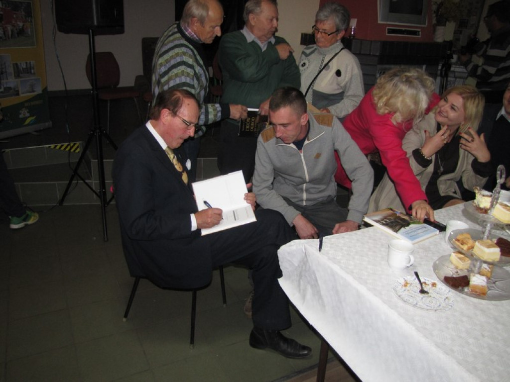 Spotkanie autorskie ze Stanisławem S. Nicieją w Tarnowcu