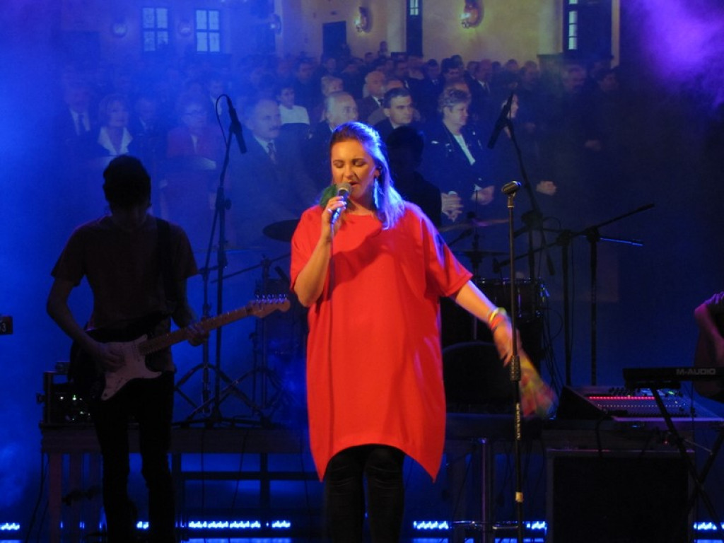 Koncert zespołu LULY w Brzegu na rzecz PCK [fotorelacja]