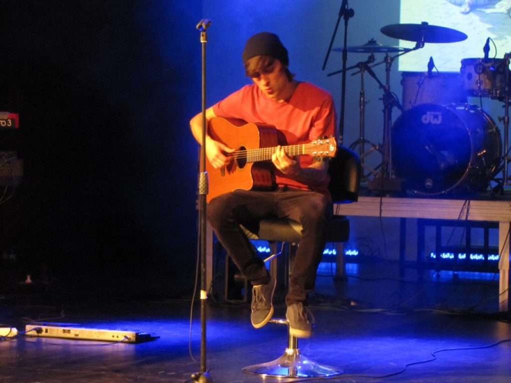 Koncert zespołu LULY w Brzegu na rzecz PCK [fotorelacja]