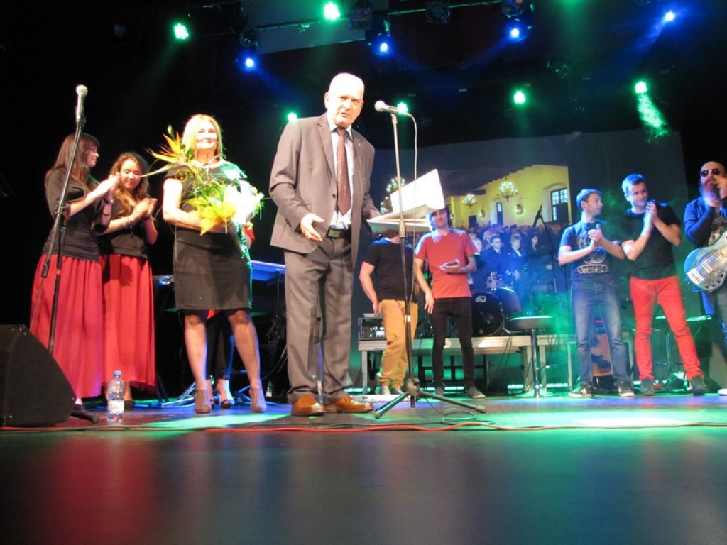 Koncert zespołu LULY w Brzegu na rzecz PCK [fotorelacja]