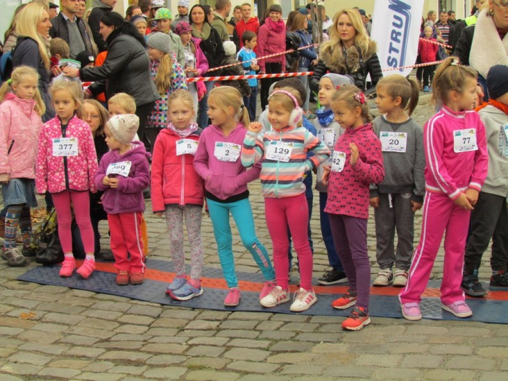 Biegali w Lewinie Brzeskim w ramach III edycji akcji 