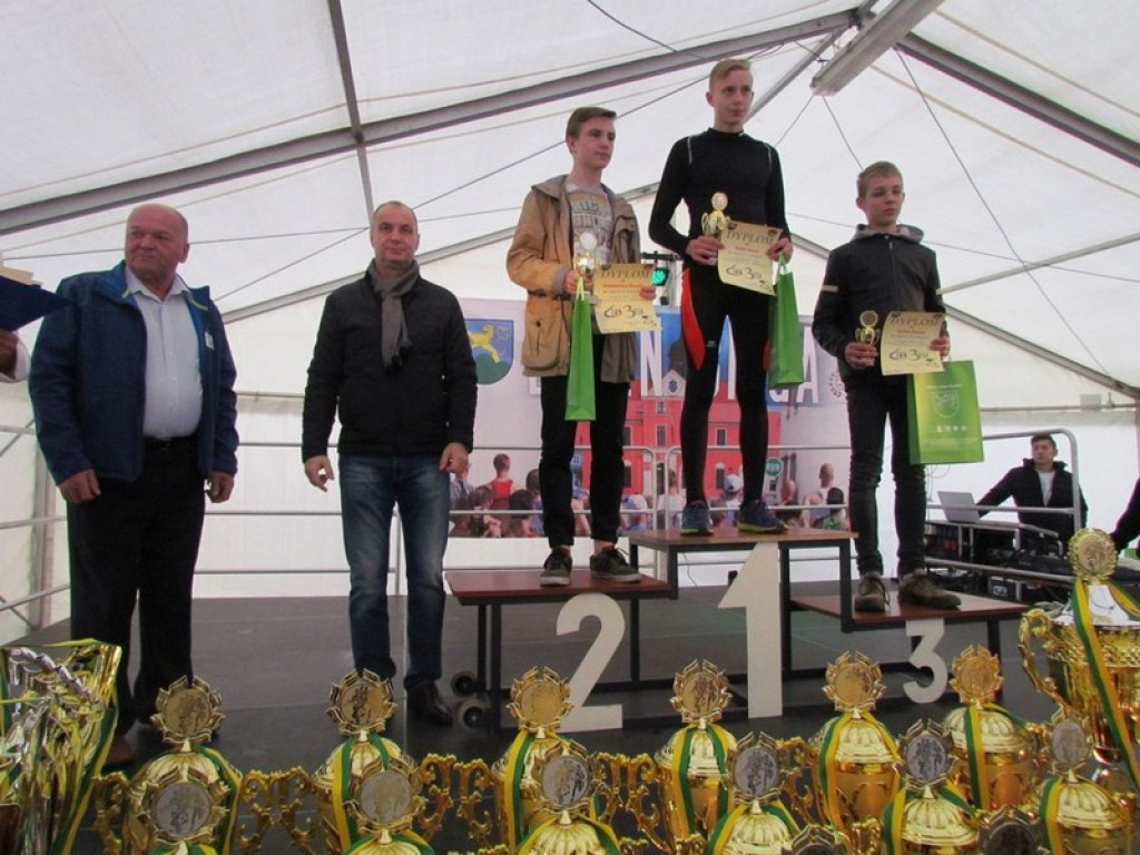 Biegali w Lewinie Brzeskim w ramach III edycji akcji 