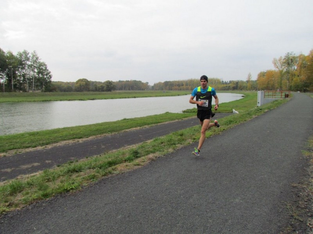 Biegali w Lewinie Brzeskim w ramach III edycji akcji 