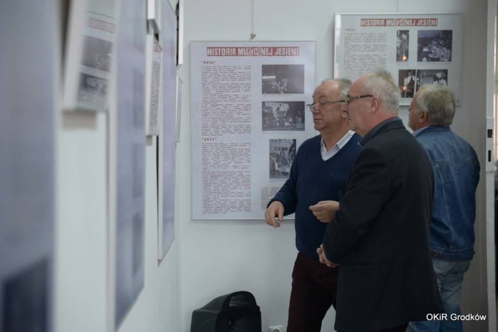 Muzyczna Jesień Grodków 2015 - fotorelacja z wernisażu wystawy