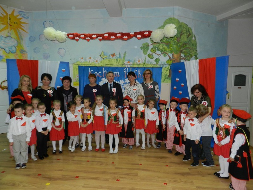 DZIEŃ NIEPODLEGŁOŚCI W PRZEDSZKOLU NR 11