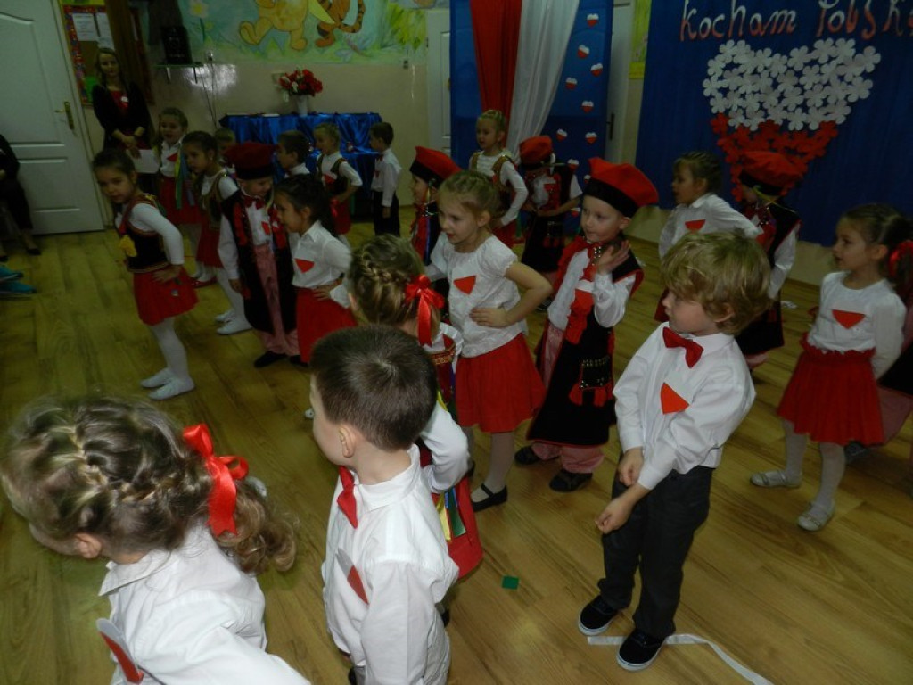 DZIEŃ NIEPODLEGŁOŚCI W PRZEDSZKOLU NR 11