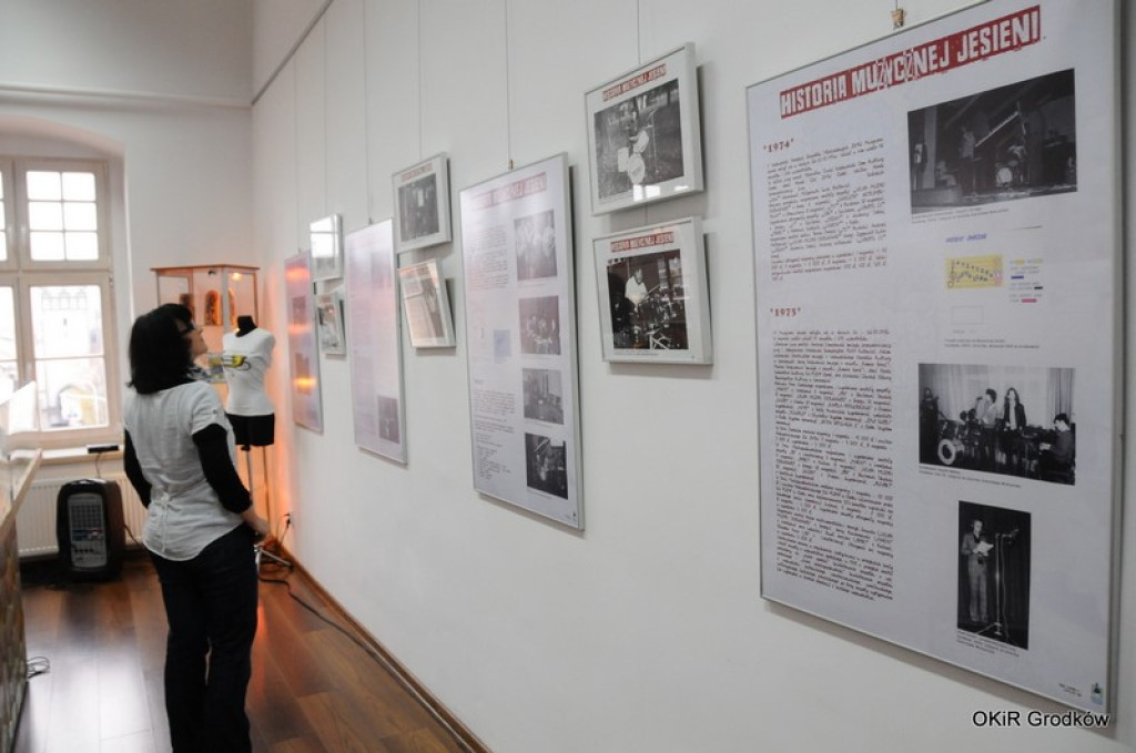 Muzyczna Jesień Grodków 2015 - fotorelacja z wernisażu wystawy