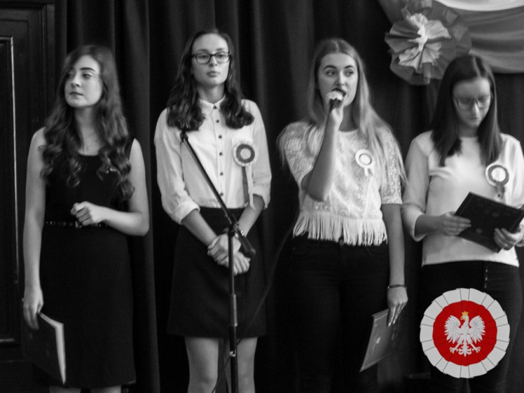 Żeby Polska była Polską ... Uroczyste obchody Święta Niepodległości w I LO w Brzegu