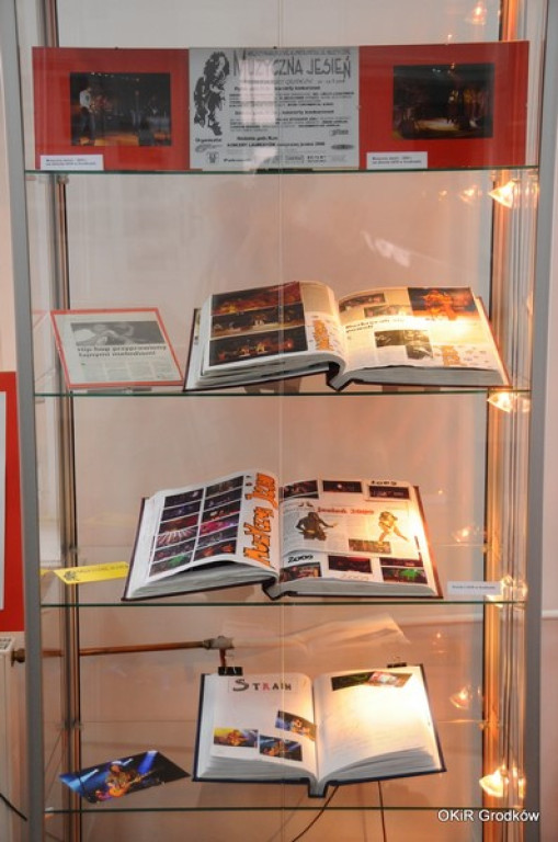 Muzyczna Jesień Grodków 2015 - fotorelacja z wernisażu wystawy