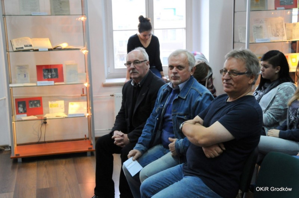 Muzyczna Jesień Grodków 2015 - fotorelacja z wernisażu wystawy