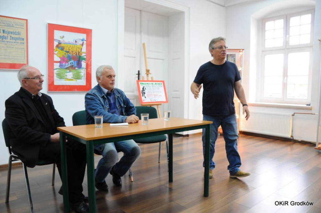 Muzyczna Jesień Grodków 2015 - fotorelacja z wernisażu wystawy