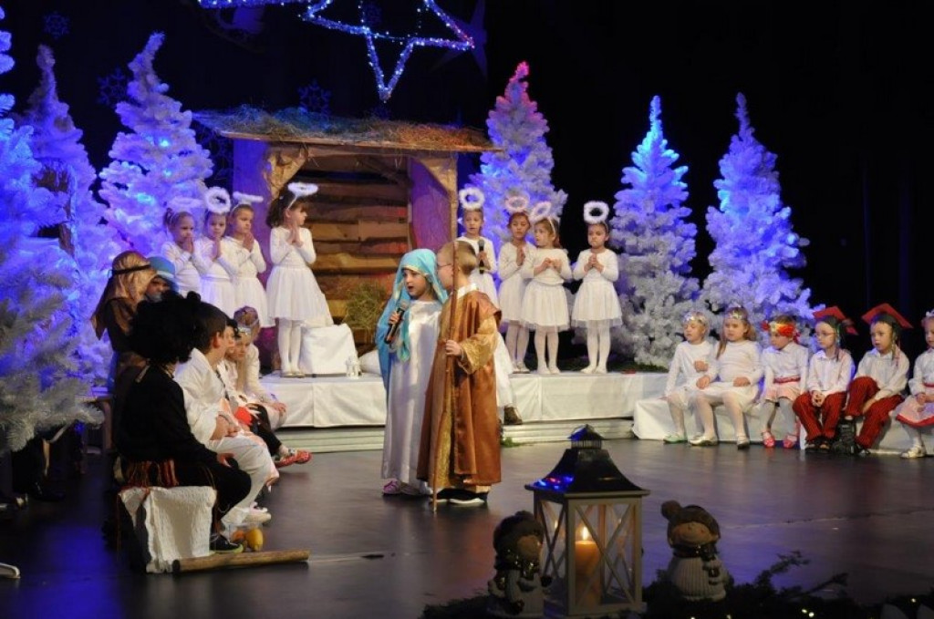 Jasełka w wykonaniu przedszkolaków z 