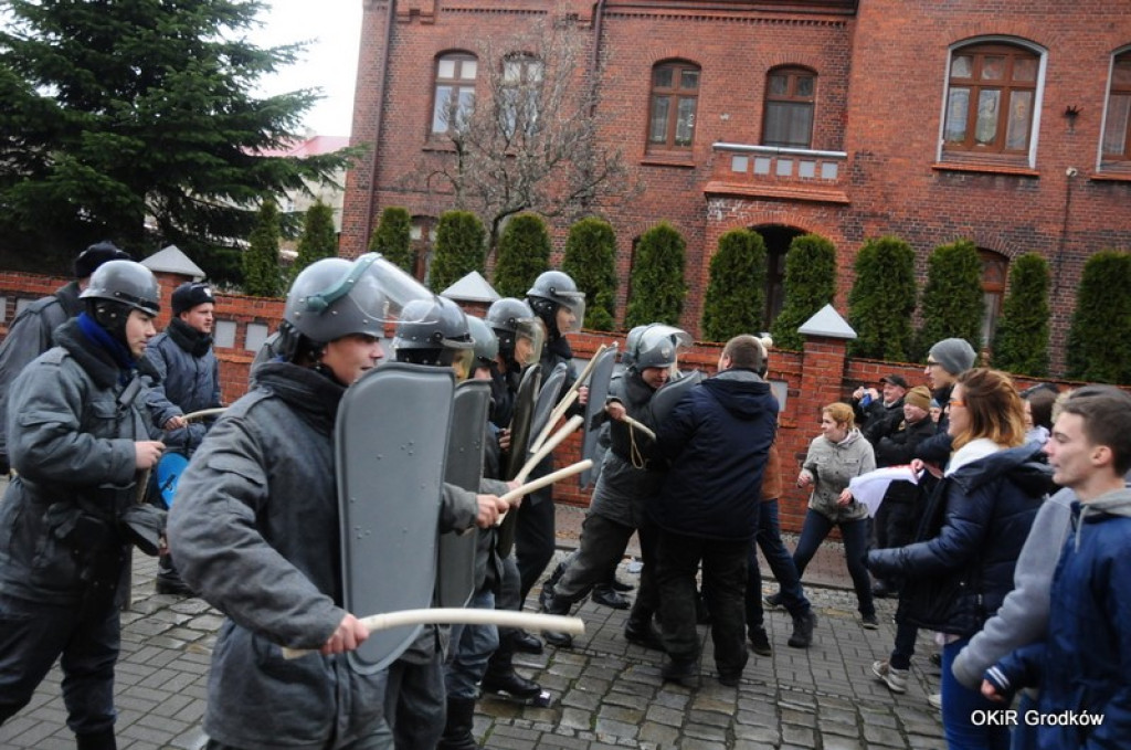 Grodków upamiętnił wprowadzenie stanu wojennego  [zdjęcia]