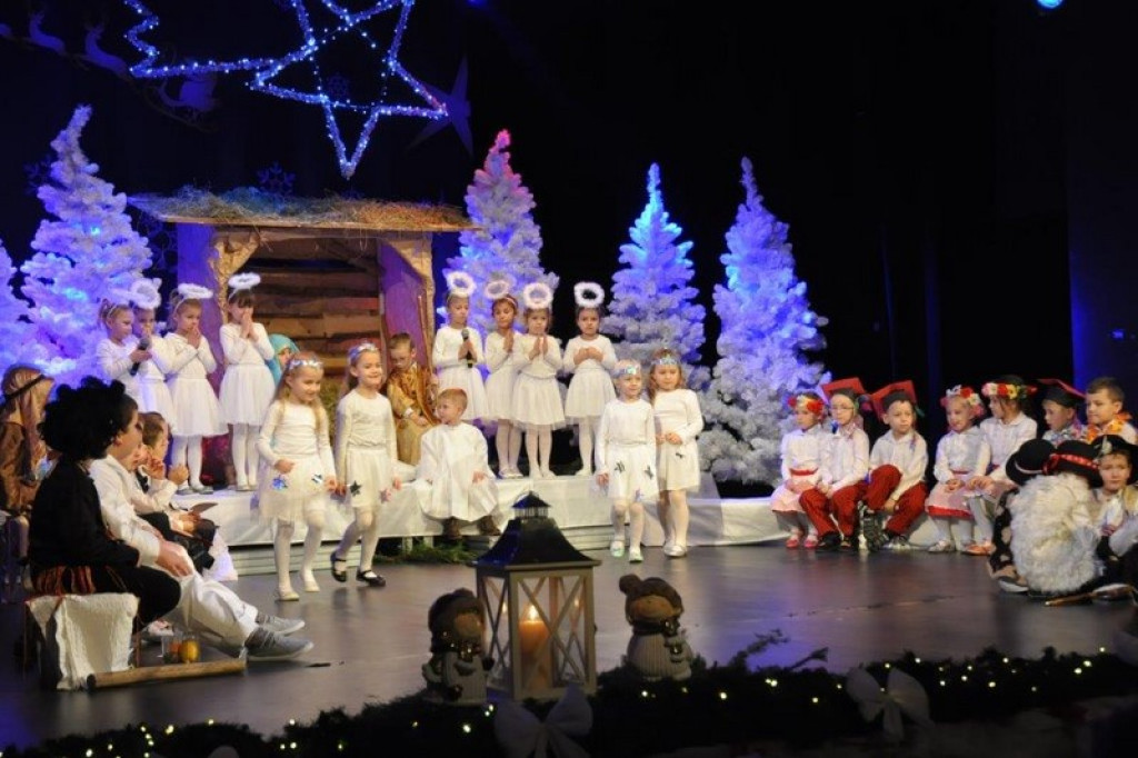Jasełka w wykonaniu przedszkolaków z 
