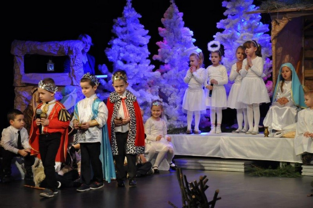 Jasełka w wykonaniu przedszkolaków z 