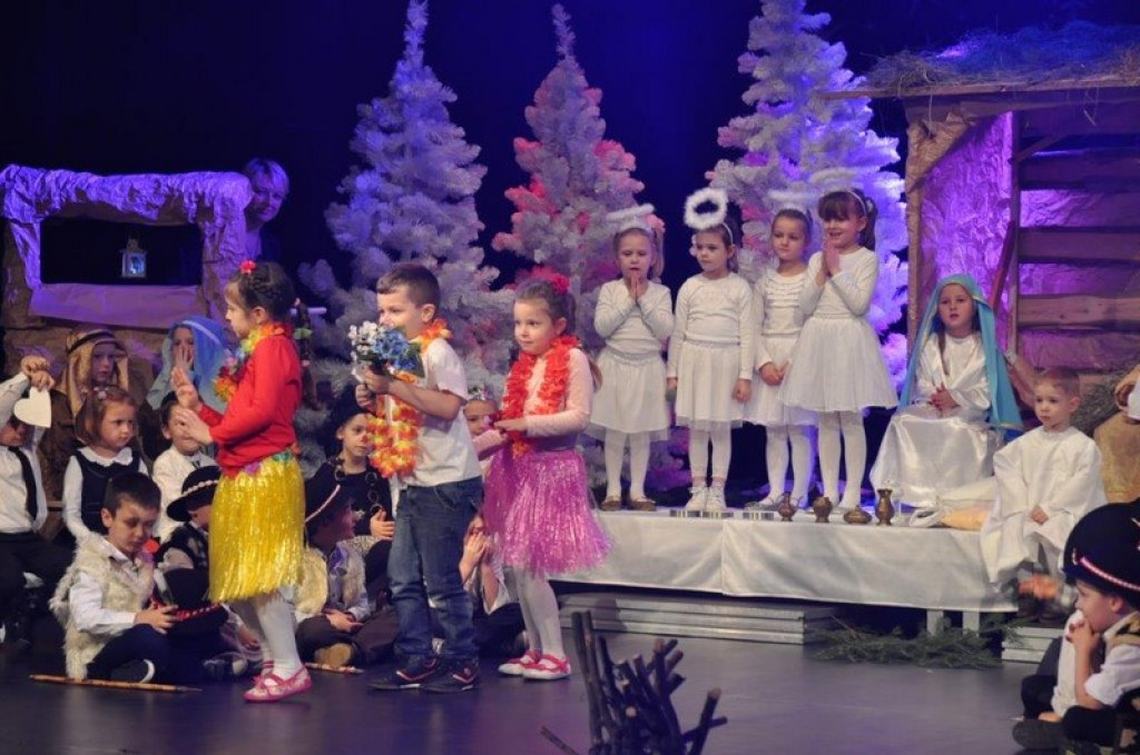 Jasełka w wykonaniu przedszkolaków z 