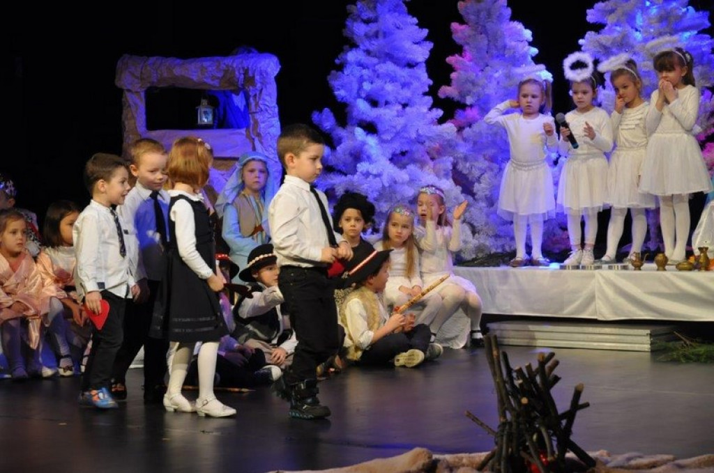 Jasełka w wykonaniu przedszkolaków z 