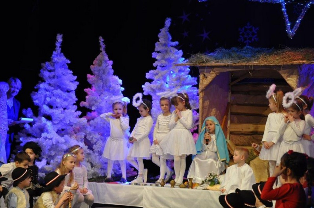 Jasełka w wykonaniu przedszkolaków z 