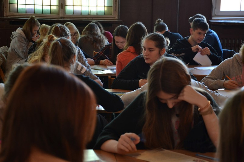 W I LO w Brzegu napisano 1793 listy w ramach akcji Amnesty International