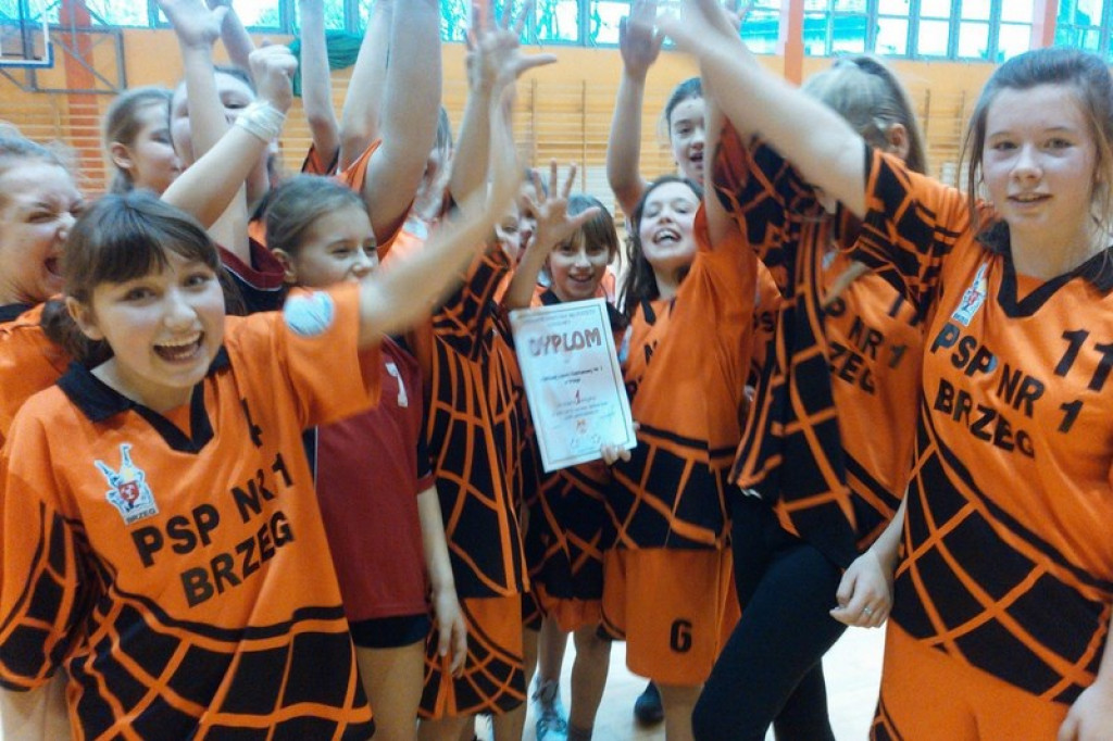 MISTRZYNIE Z JEDYNKI