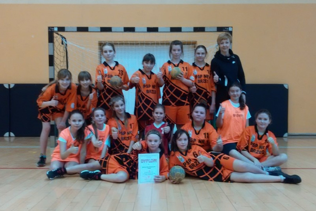 MISTRZYNIE Z JEDYNKI