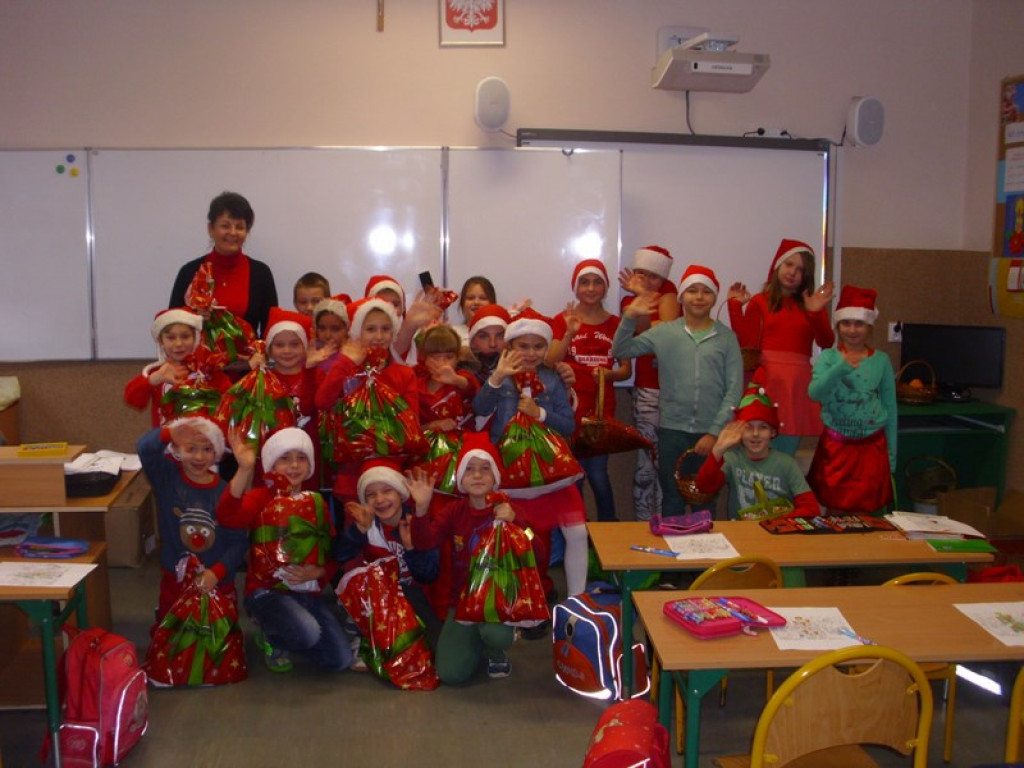 Mikołaj w PSP w Olszance...