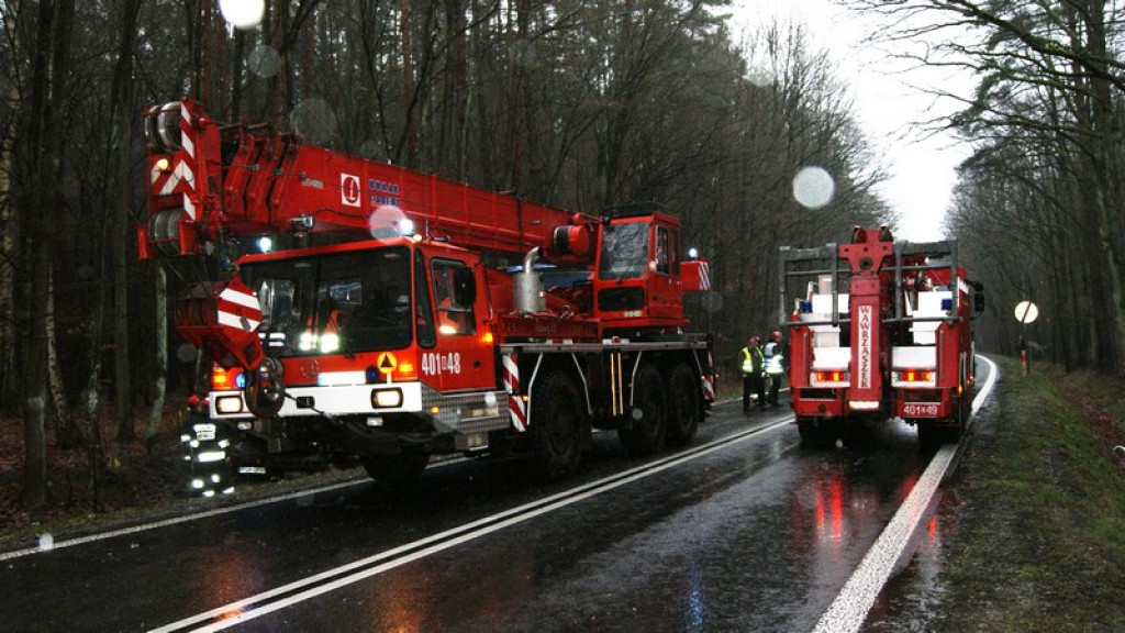 Ciężarówka wypadła z drogi. Spore utrudnienia na DK 39