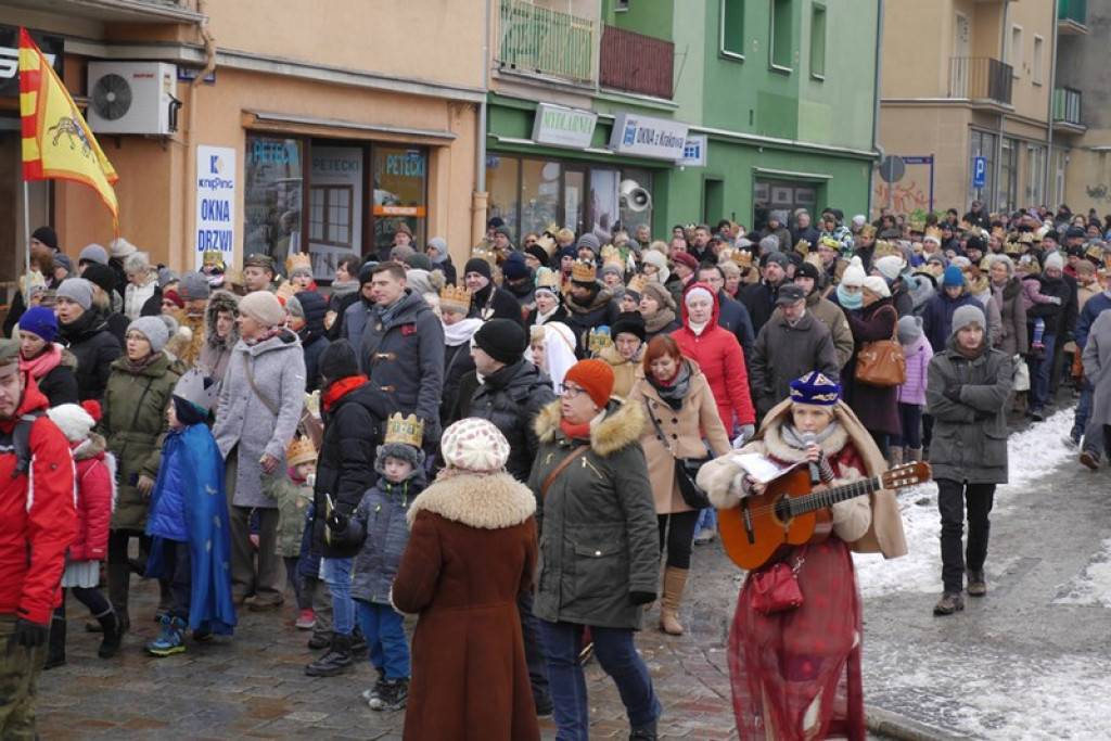 Orszak Trzech Króli przeszedł ulicami Brzegu