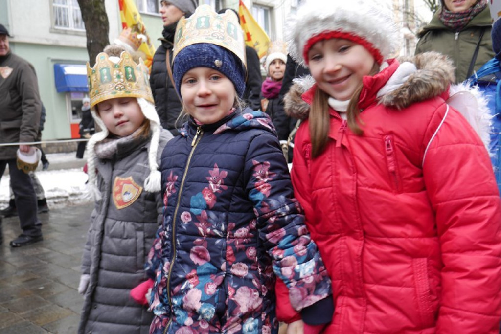 Orszak Trzech Króli przeszedł ulicami Brzegu