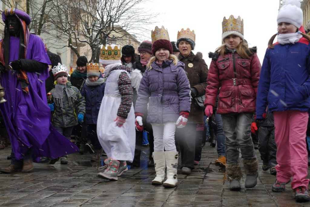 Orszak Trzech Króli przeszedł ulicami Brzegu