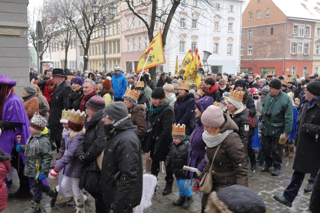Orszak Trzech Króli przeszedł ulicami Brzegu