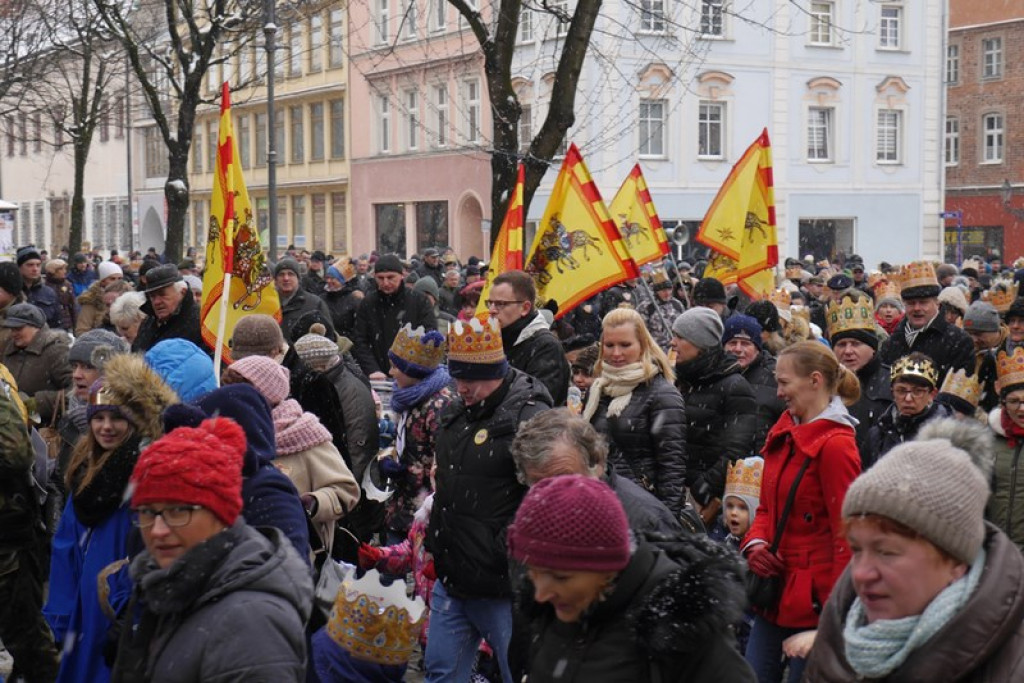 Orszak Trzech Króli przeszedł ulicami Brzegu